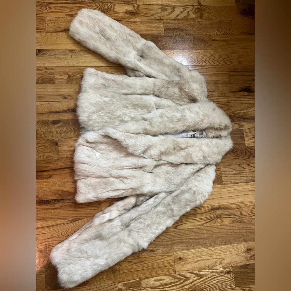 Wilson’s M Rabbit Fur Coat - Picture 2 of 11